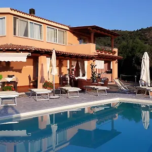 Affittacamere Li Muntigeddi, San Teodoro (Sardinia)